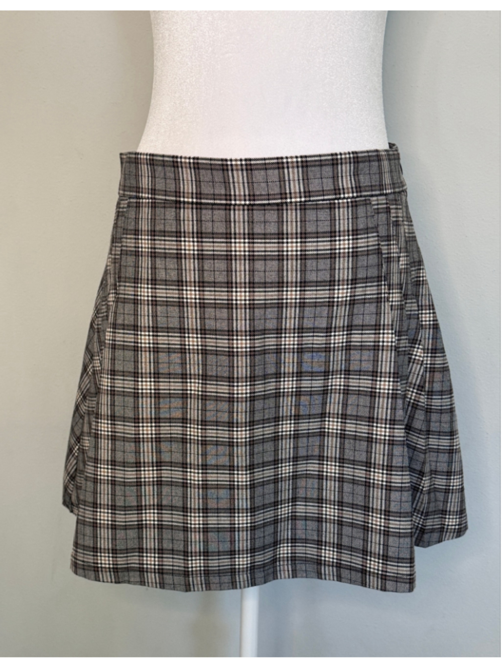 Women's Garage Plaid Mini Skirt, Size M, Grey and Black